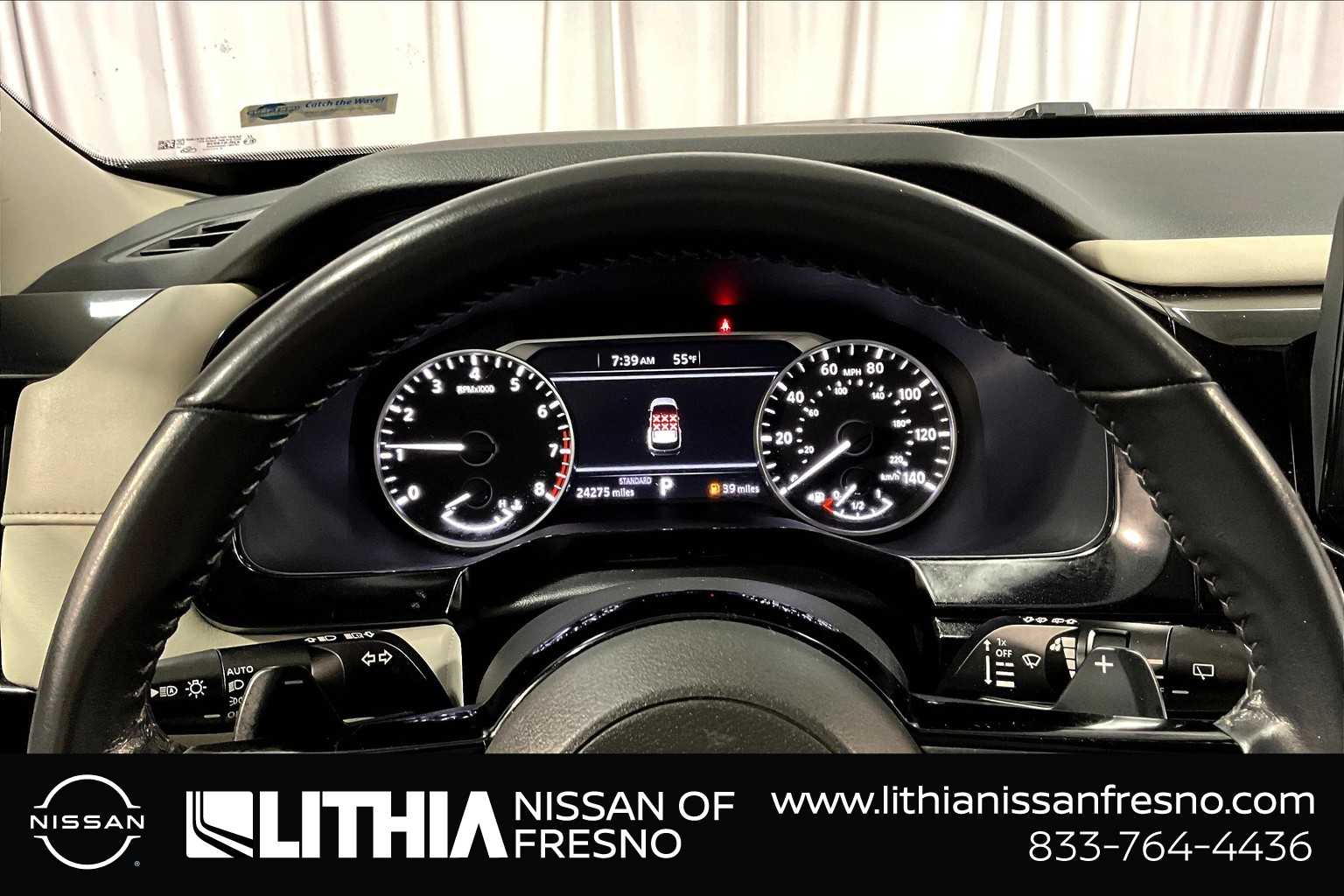 Thumbnail: 2022 Nissan Pathfinder - 17