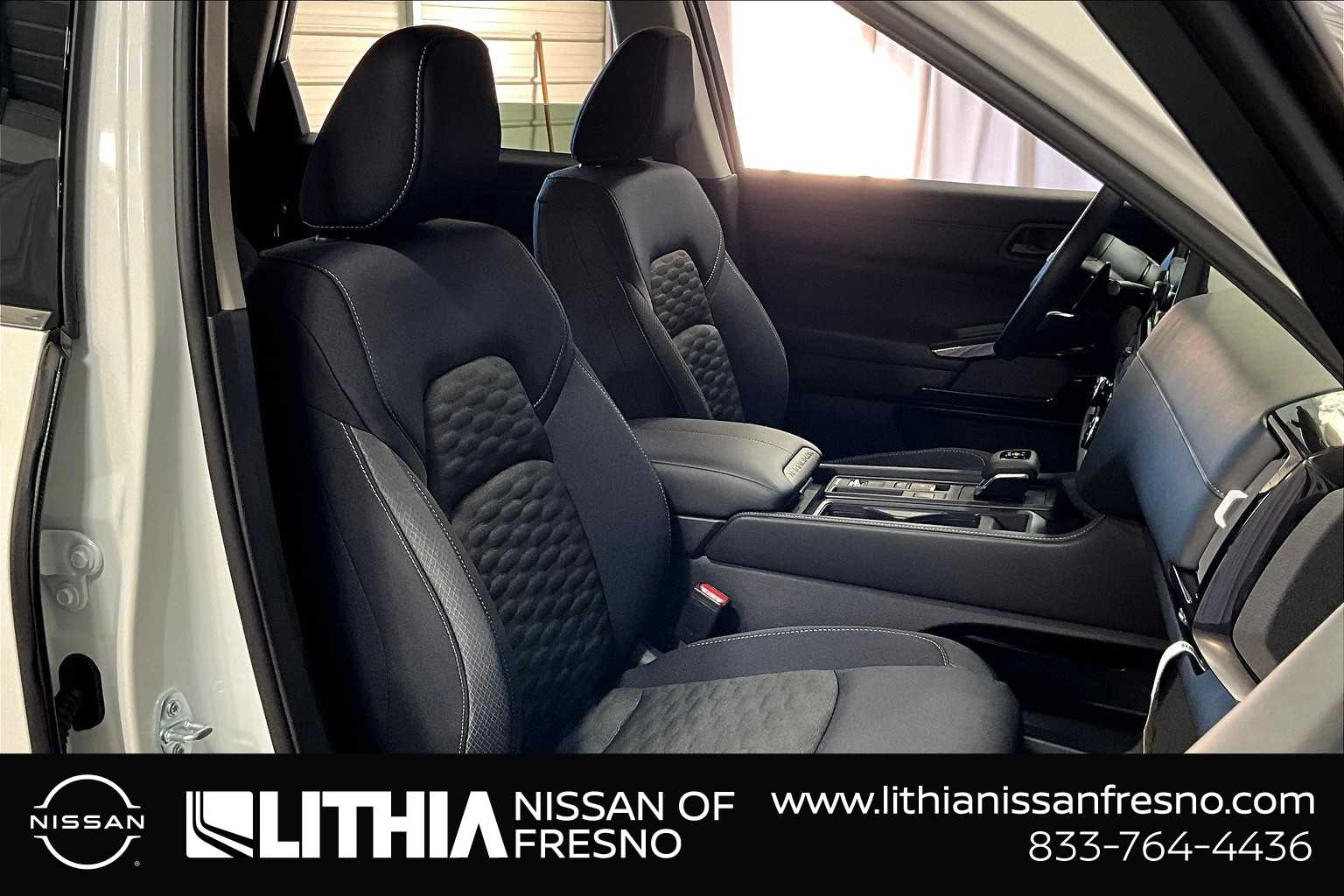 Thumbnail: 2024 Nissan Pathfinder - 14
