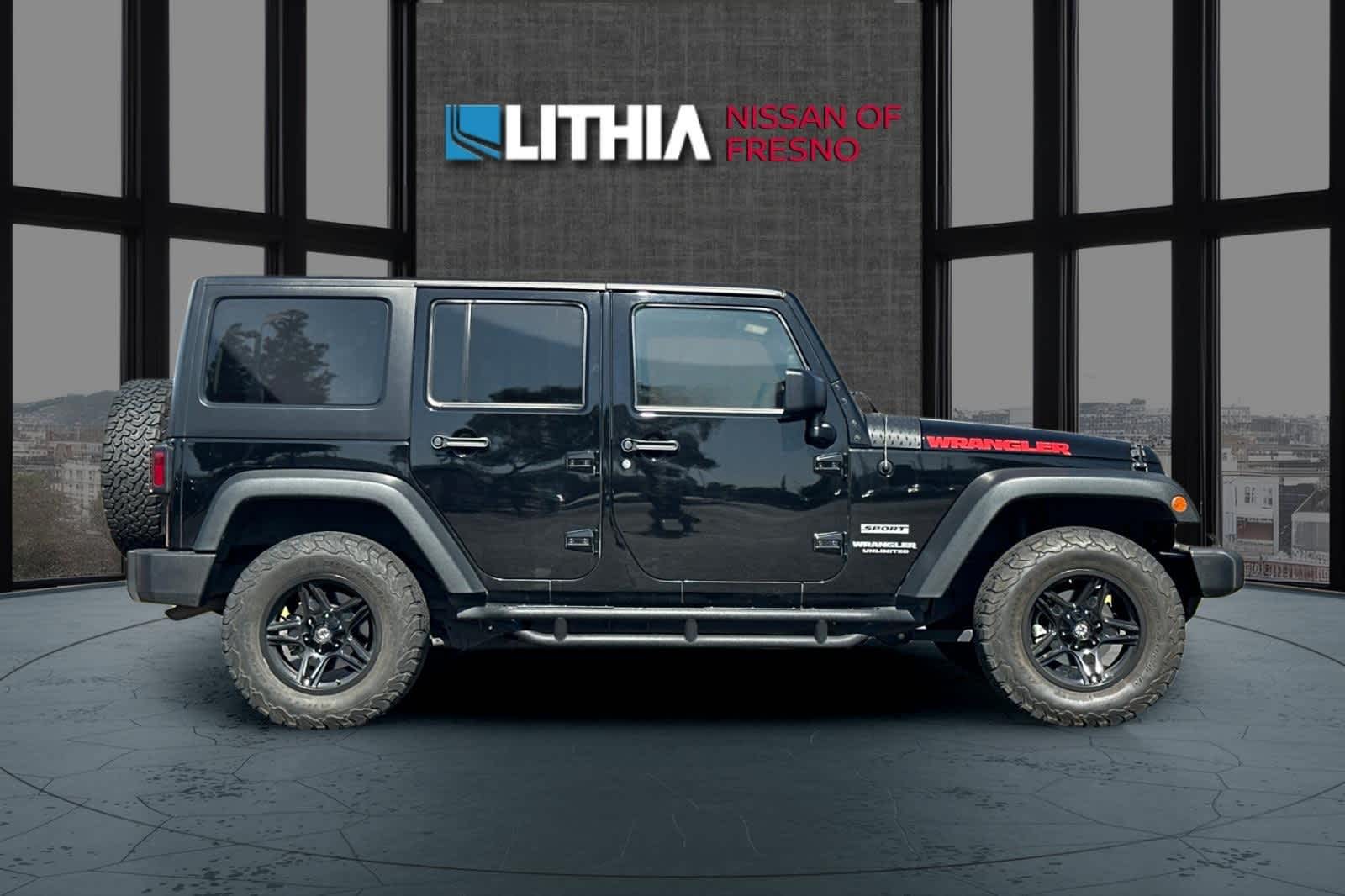 Thumbnail: 2017 Jeep Wrangler - 8