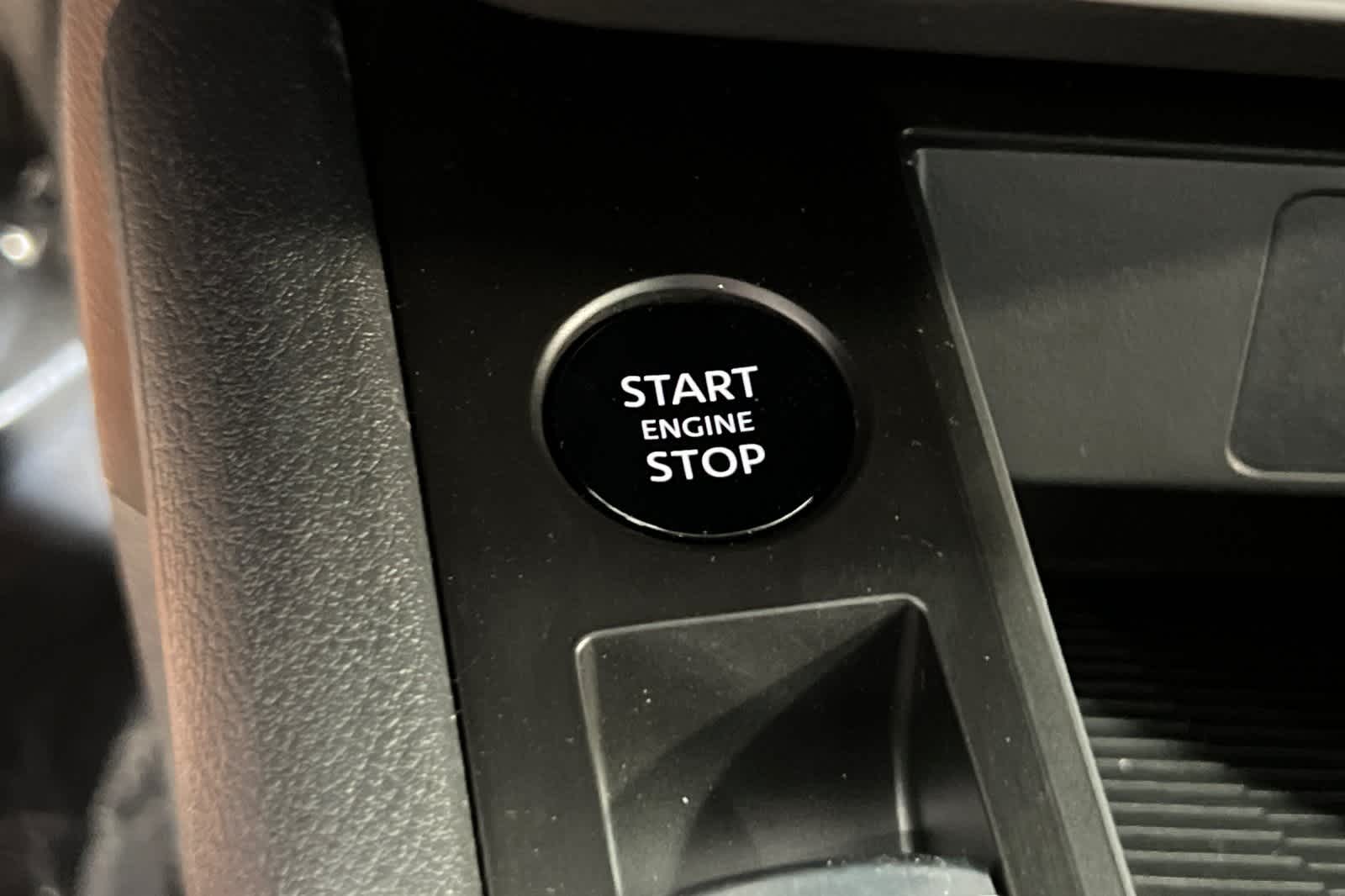 Thumbnail: 2025 Nissan Kicks - 22