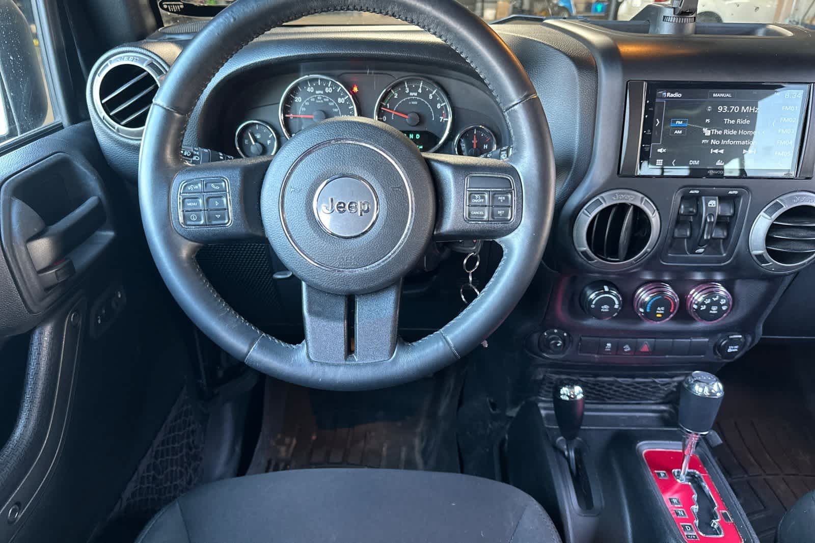 Thumbnail: 2017 Jeep Wrangler - 14