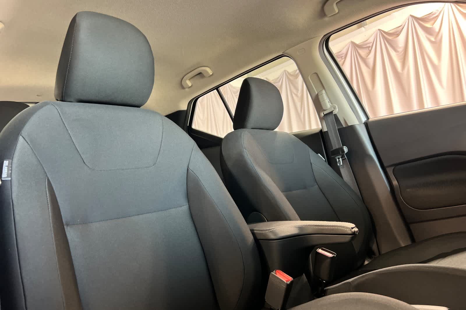 Thumbnail: 2025 Nissan Kicks - 17