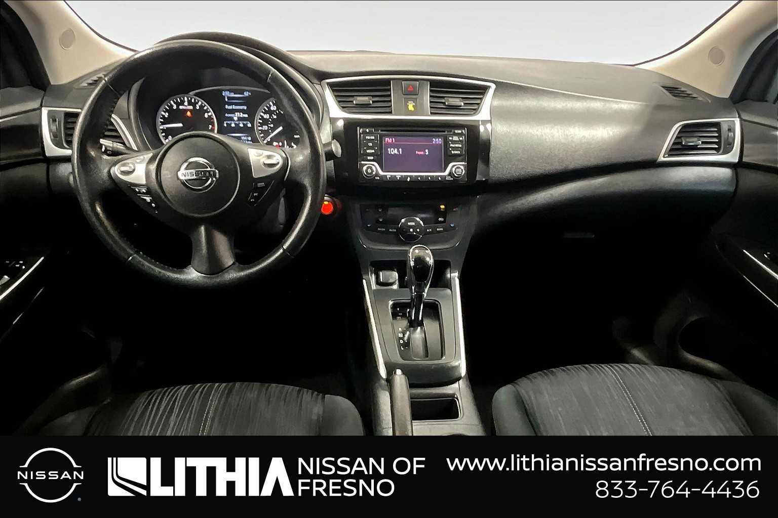 2018 Nissan Sentra SV 10
