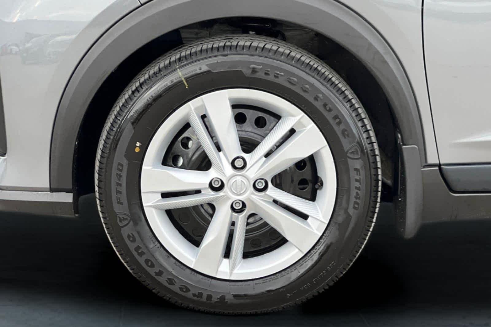 Thumbnail: 2025 Nissan Kicks - 24