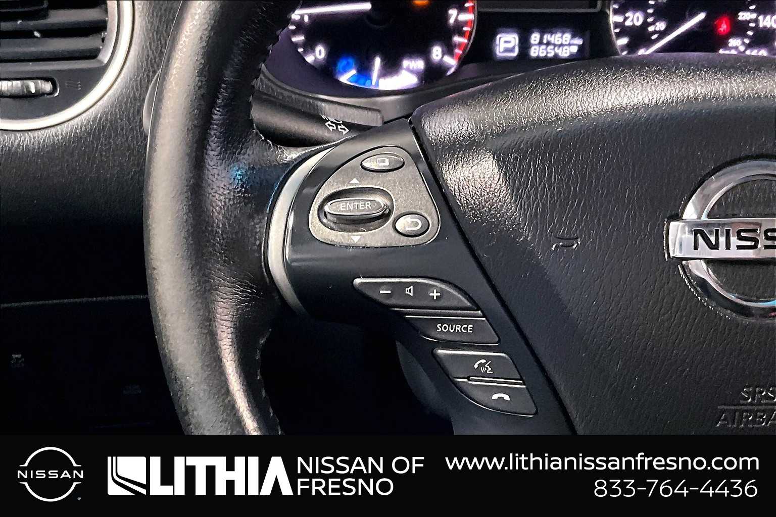 2014 Nissan Pathfinder SV 24