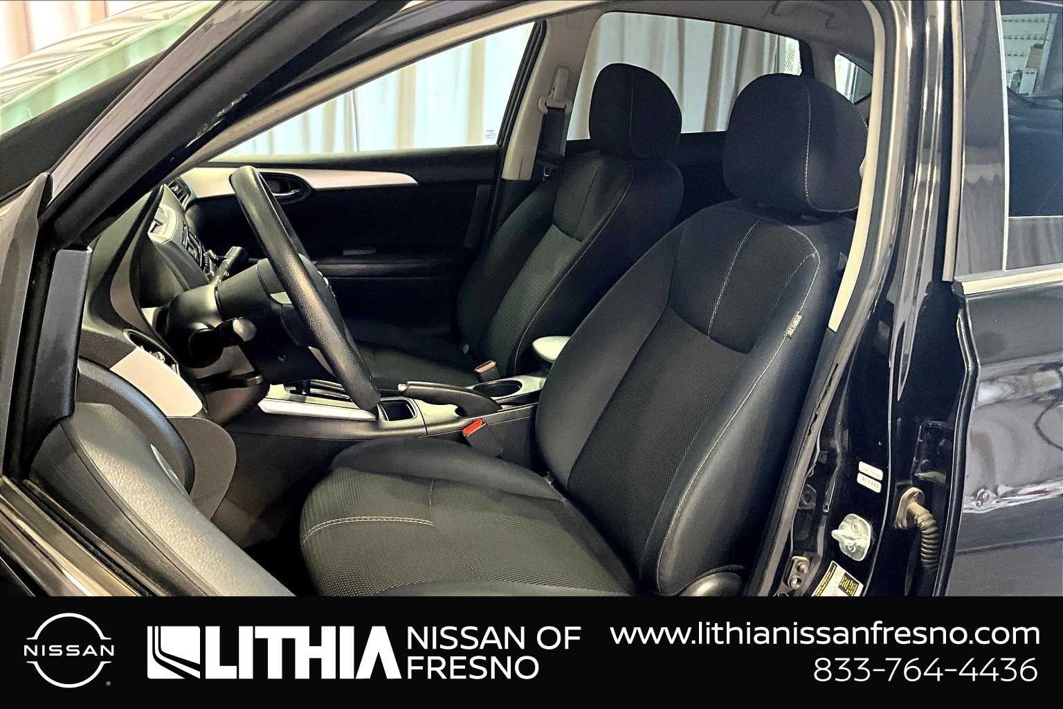 2016 Nissan Sentra SV 11