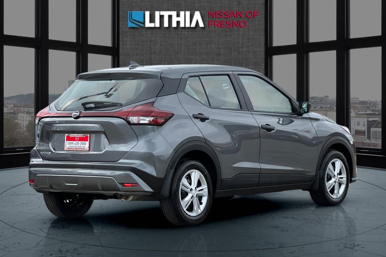 Thumbnail: 2025 Nissan Kicks - 2