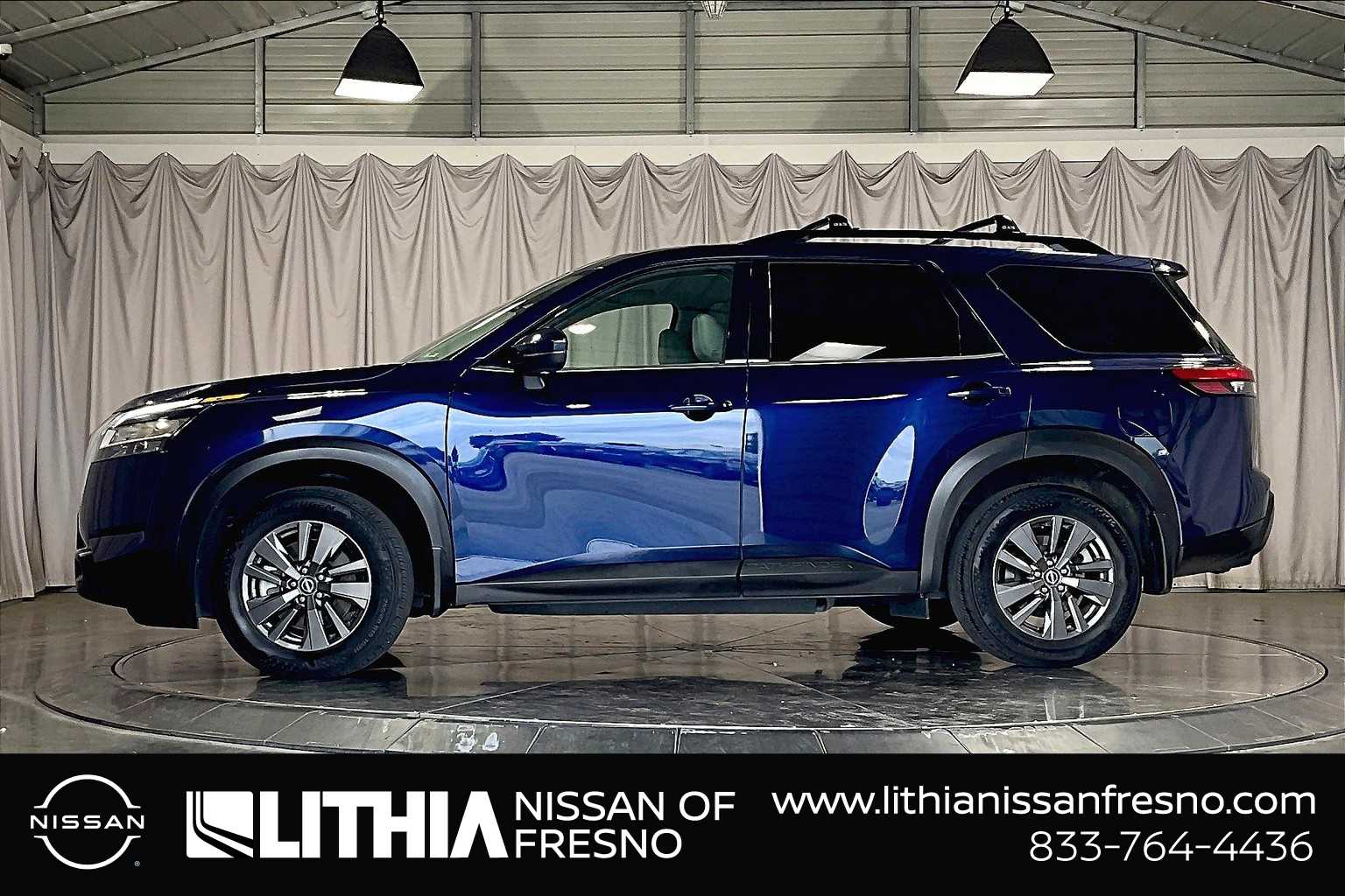Thumbnail: 2022 Nissan Pathfinder - 3