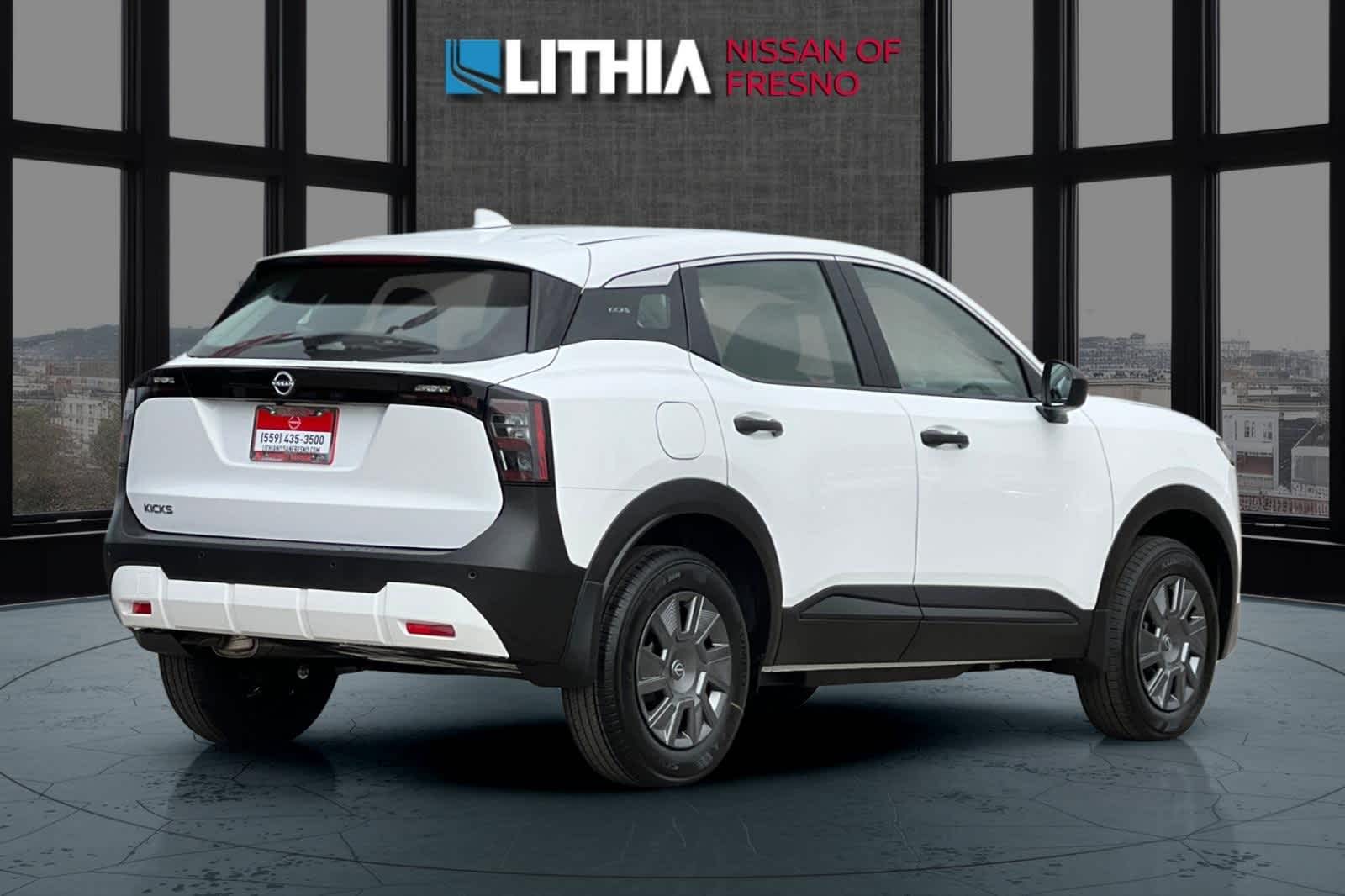 Thumbnail: 2025 Nissan Kicks - 2