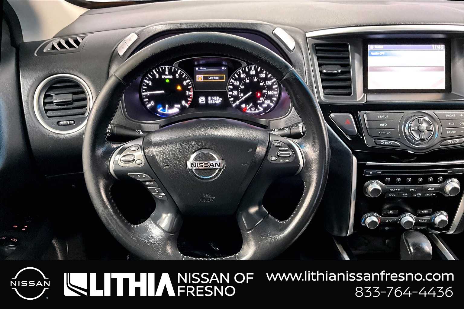 2014 Nissan Pathfinder SV 14