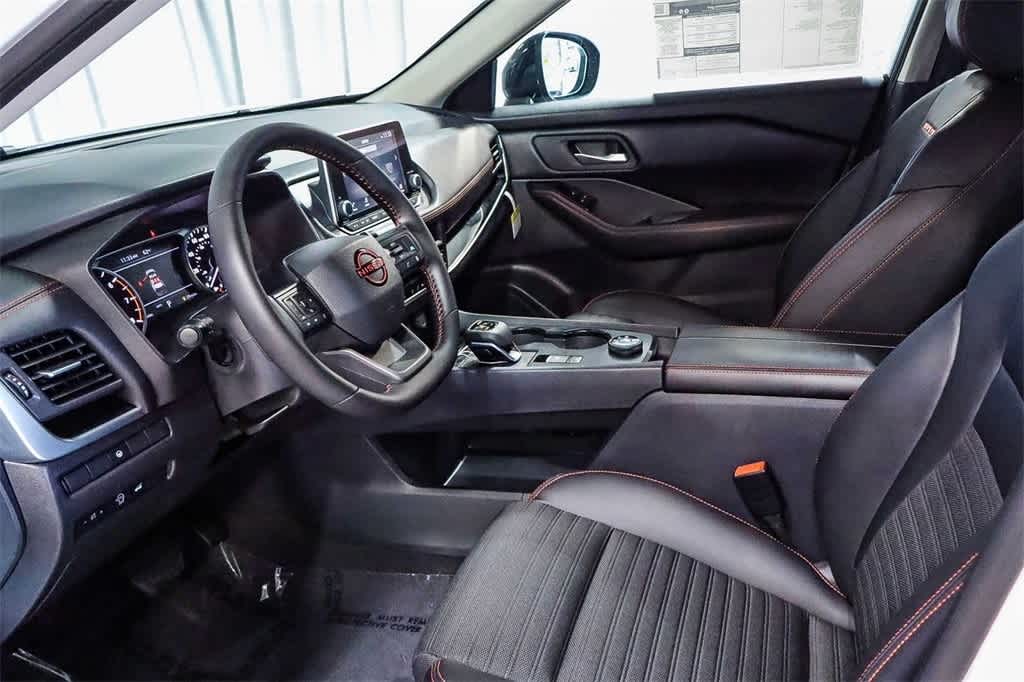 Thumbnail: 2025 Nissan Rogue - 15