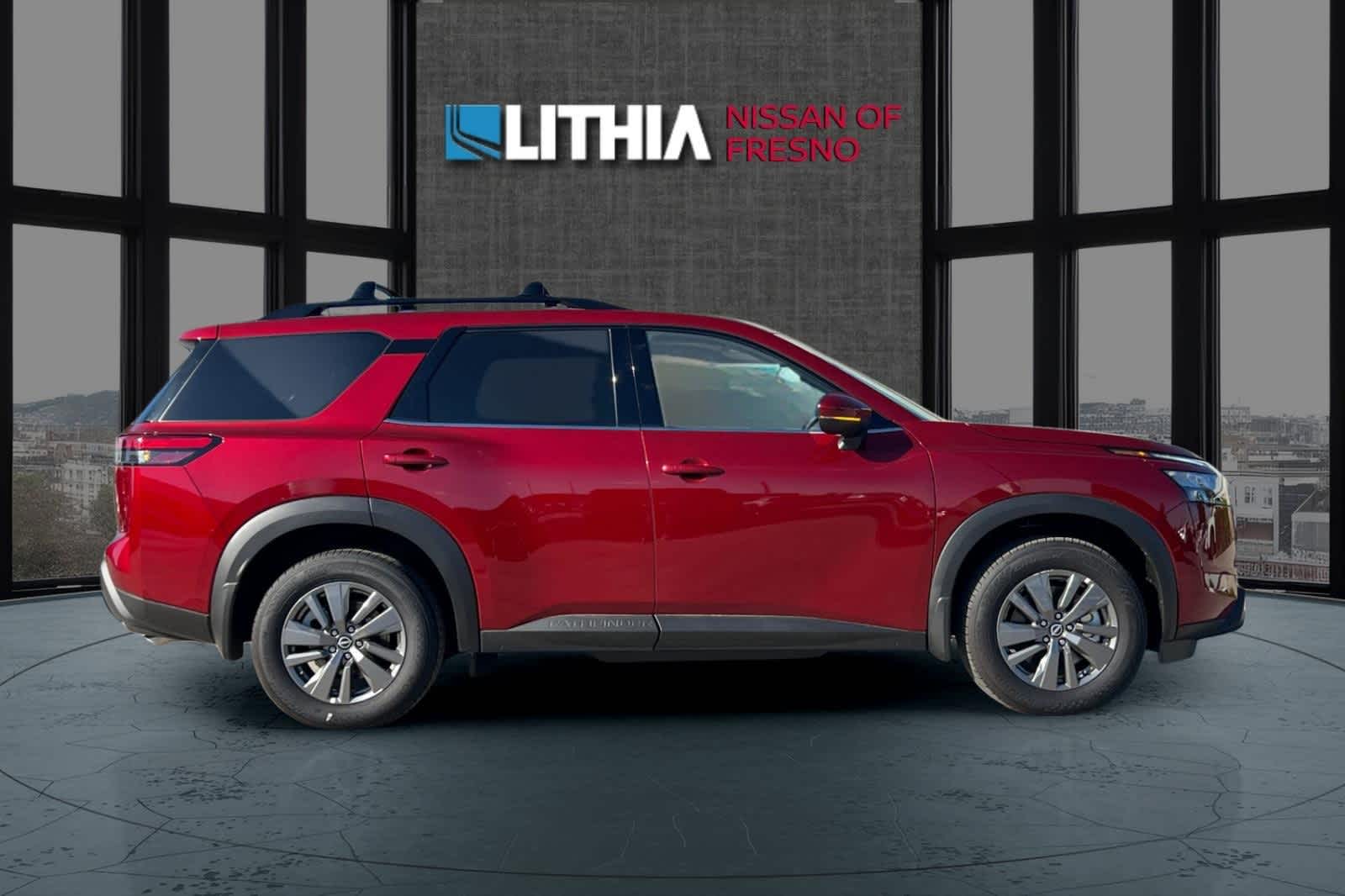 Thumbnail: 2024 Nissan Pathfinder - 8