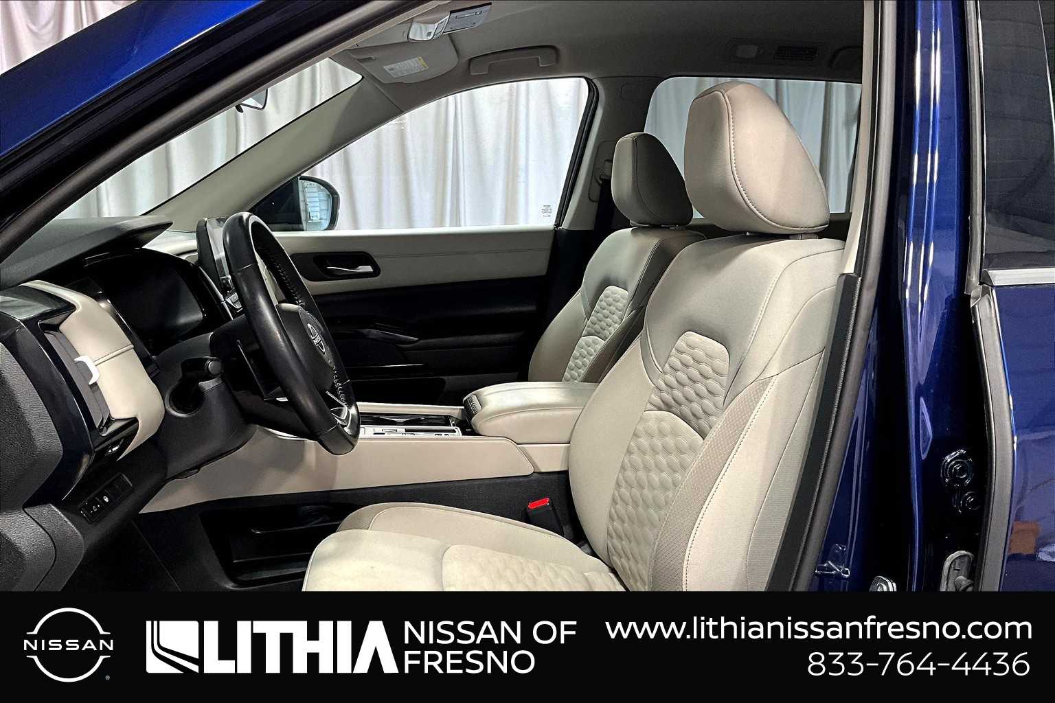 Thumbnail: 2022 Nissan Pathfinder - 11