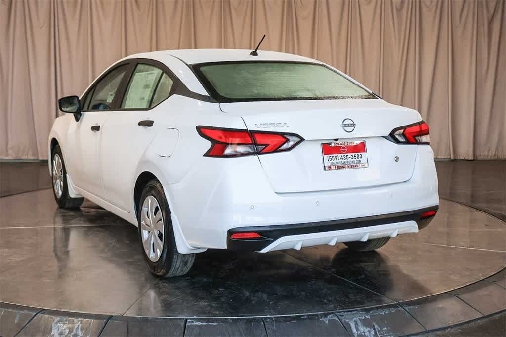 New 2025 Nissan Versa 1.6 S Sedan