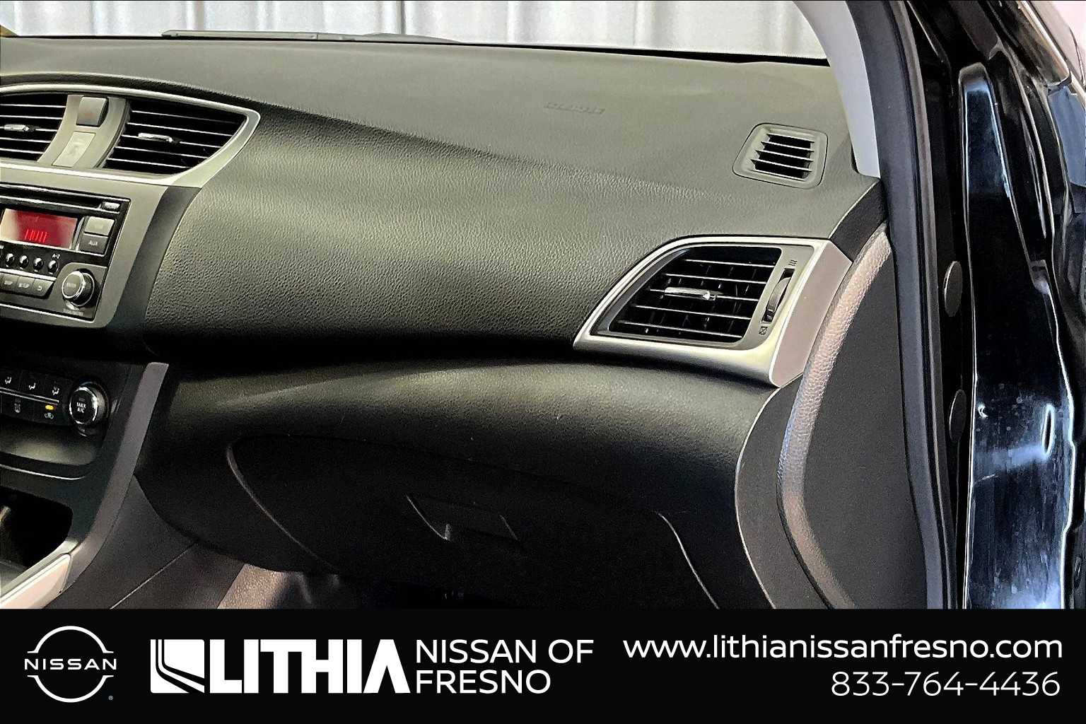 2016 Nissan Sentra SV 23