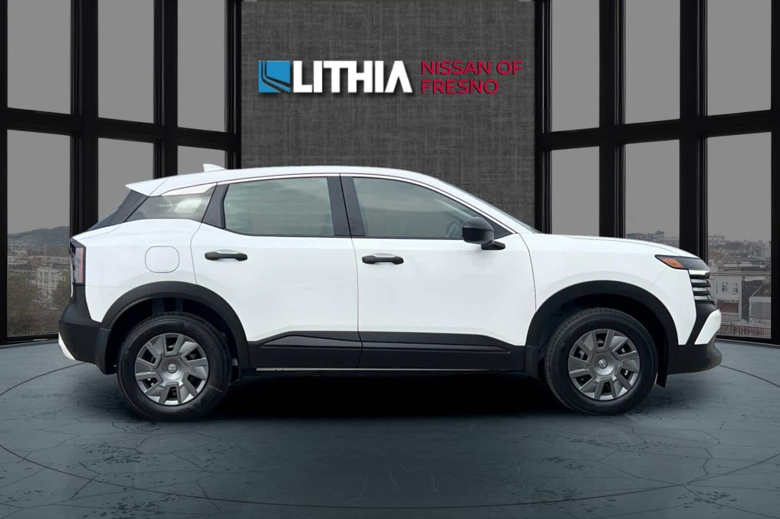 Thumbnail: 2025 Nissan Kicks - 8