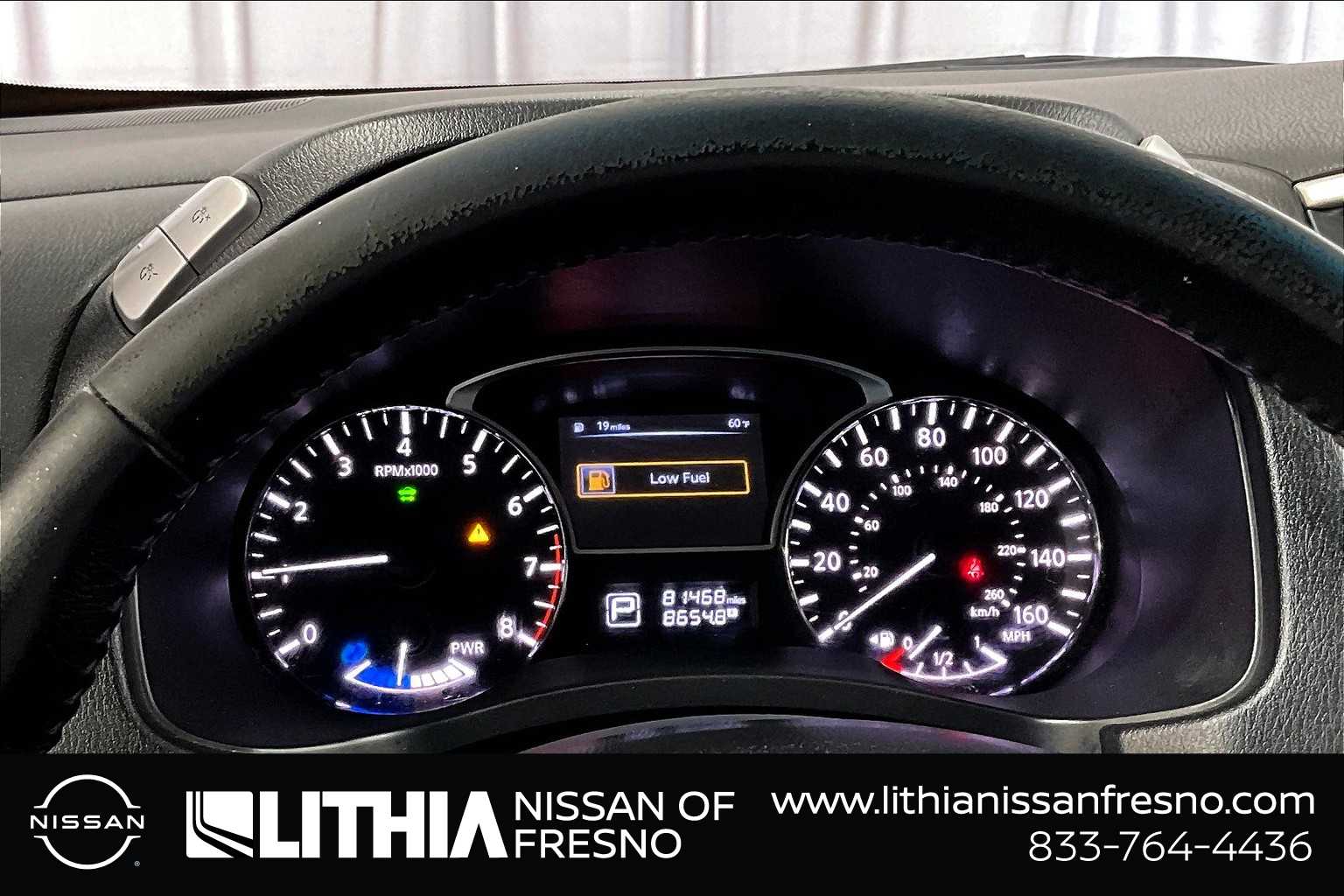 2014 Nissan Pathfinder SV 17