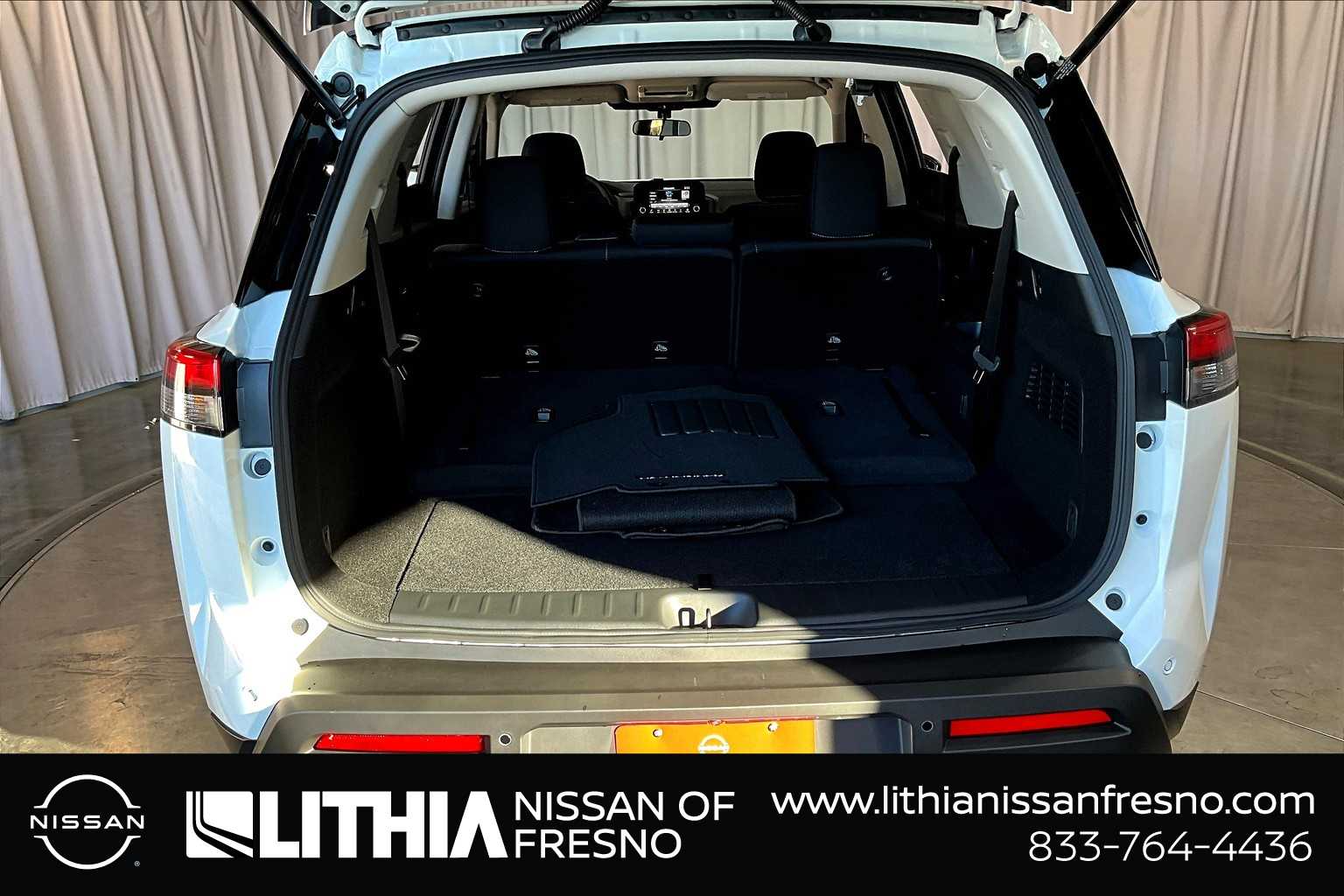 Thumbnail: 2024 Nissan Pathfinder - 19