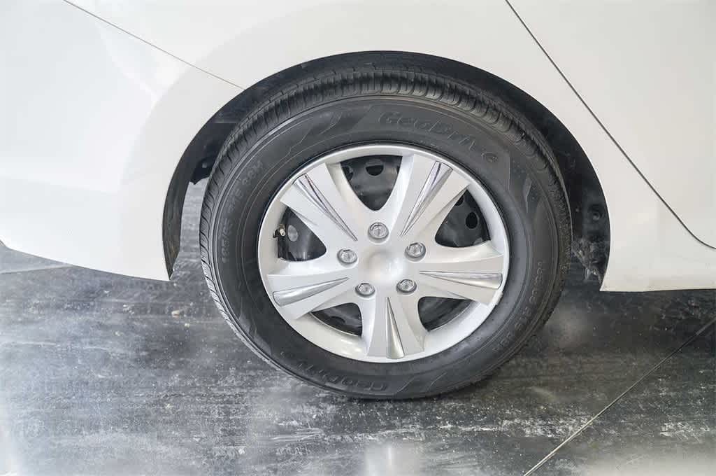 2021 Hyundai Accent SE 10