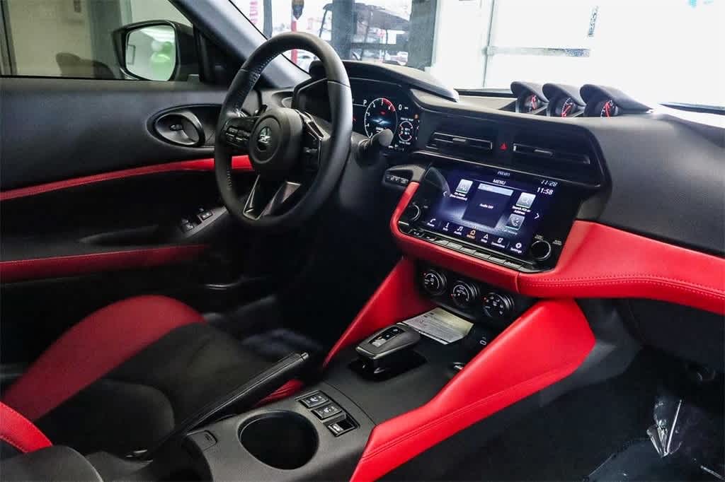 New 2024 Nissan Z Coupe Performance Ikazuchi Yellow Pearl New 2024 Nissan Z Coupe Performance Ikazuchi Yellow Pearl