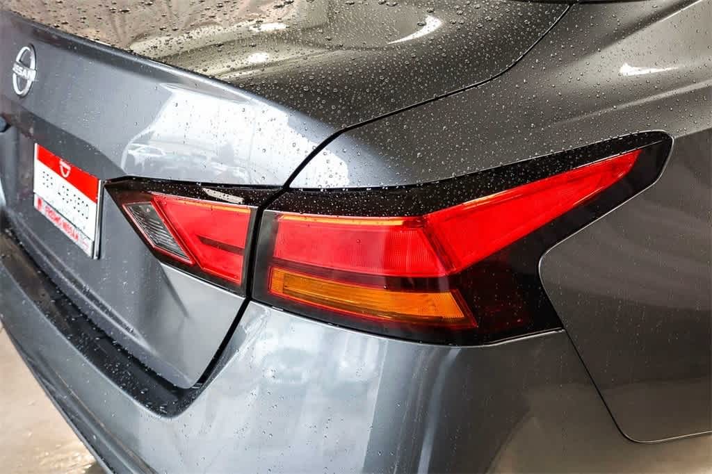 2025 Nissan Altima S 11