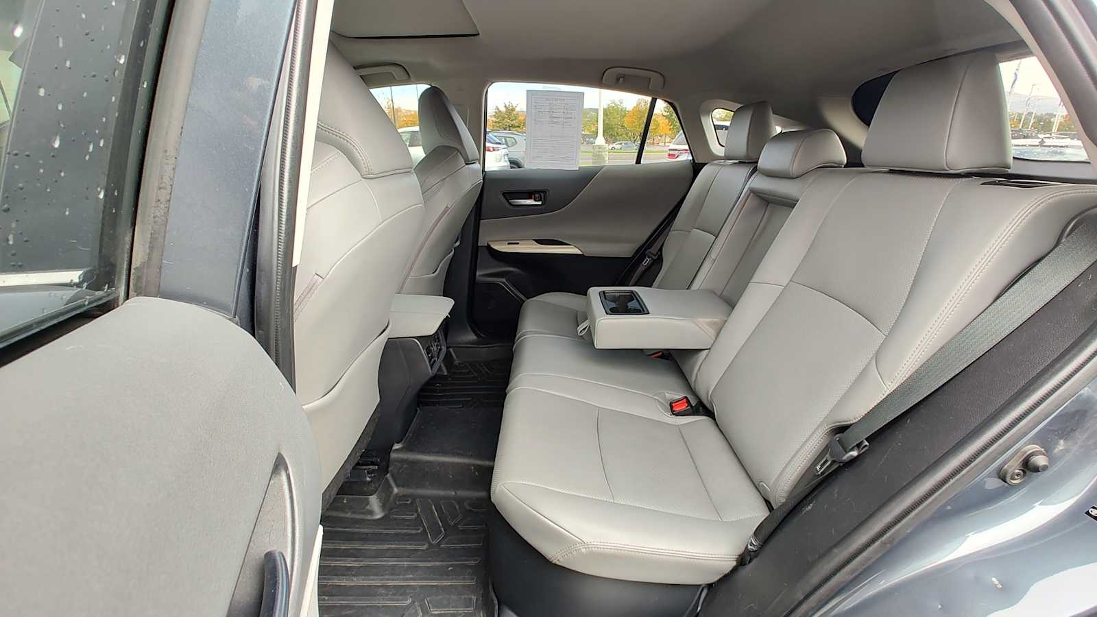 Thumbnail: 2021 Toyota Venza - 13