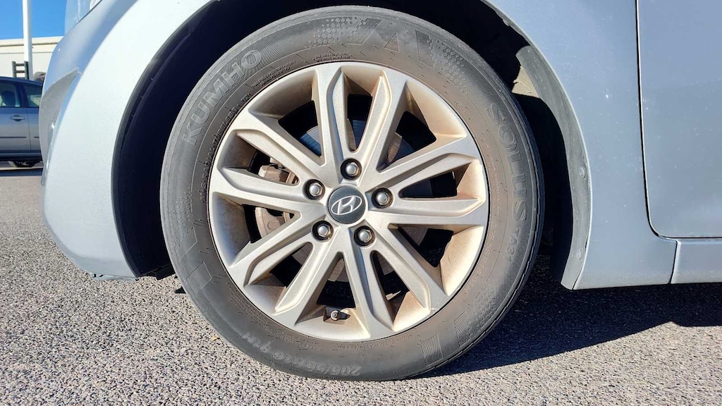 Used 2016 Hyundai Elantra SE Sedan