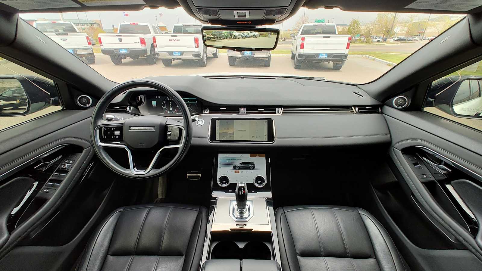 Thumbnail: 2022 Land Rover Range Rover Evoque - 10