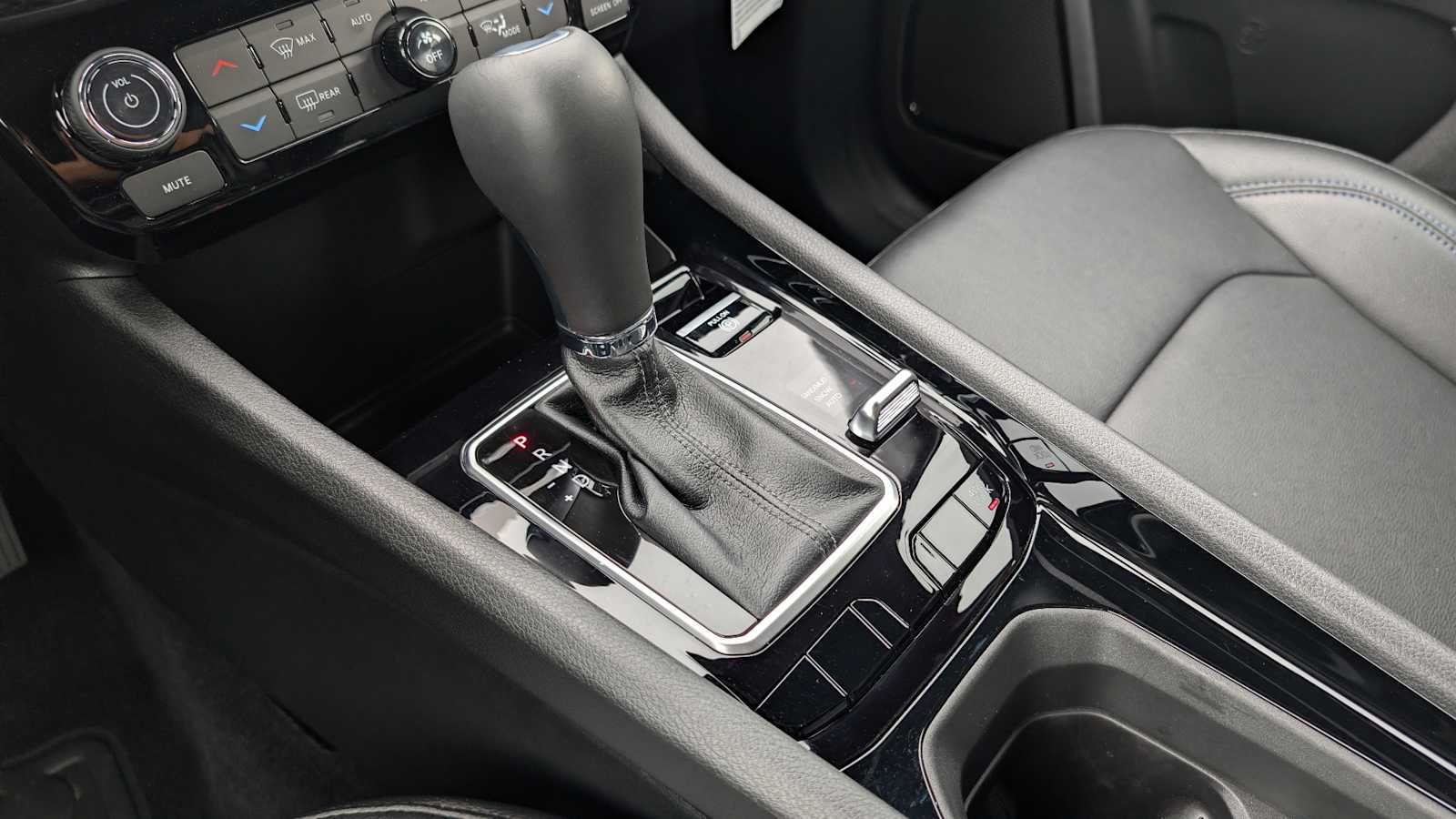 Thumbnail: 2026 Jeep Compass - 17