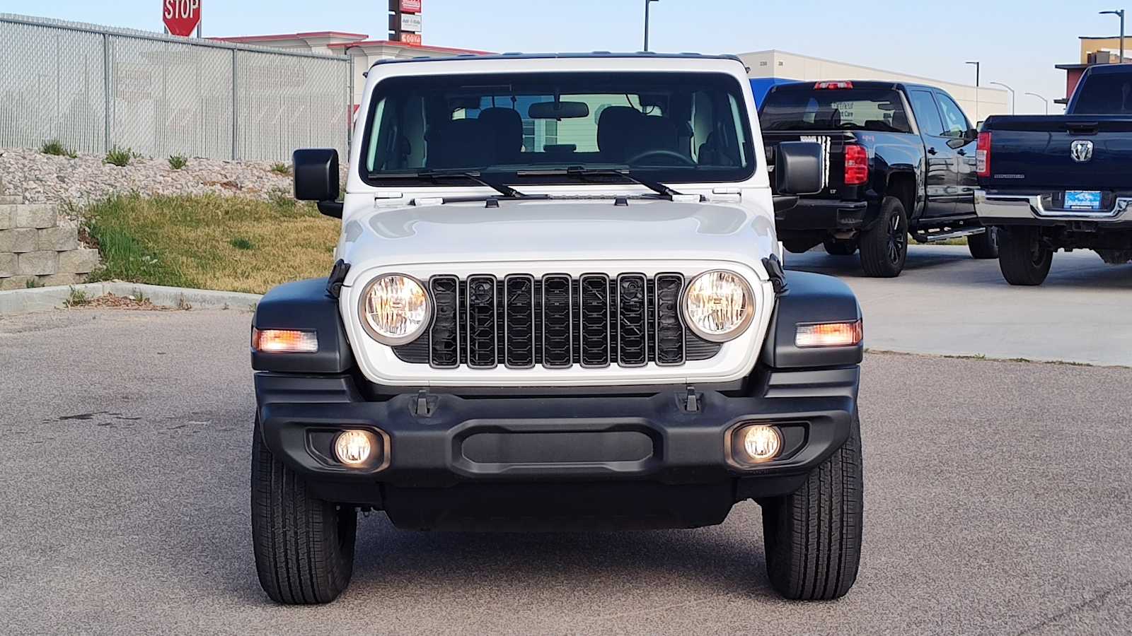 Thumbnail: 2026 Jeep Wrangler - 6