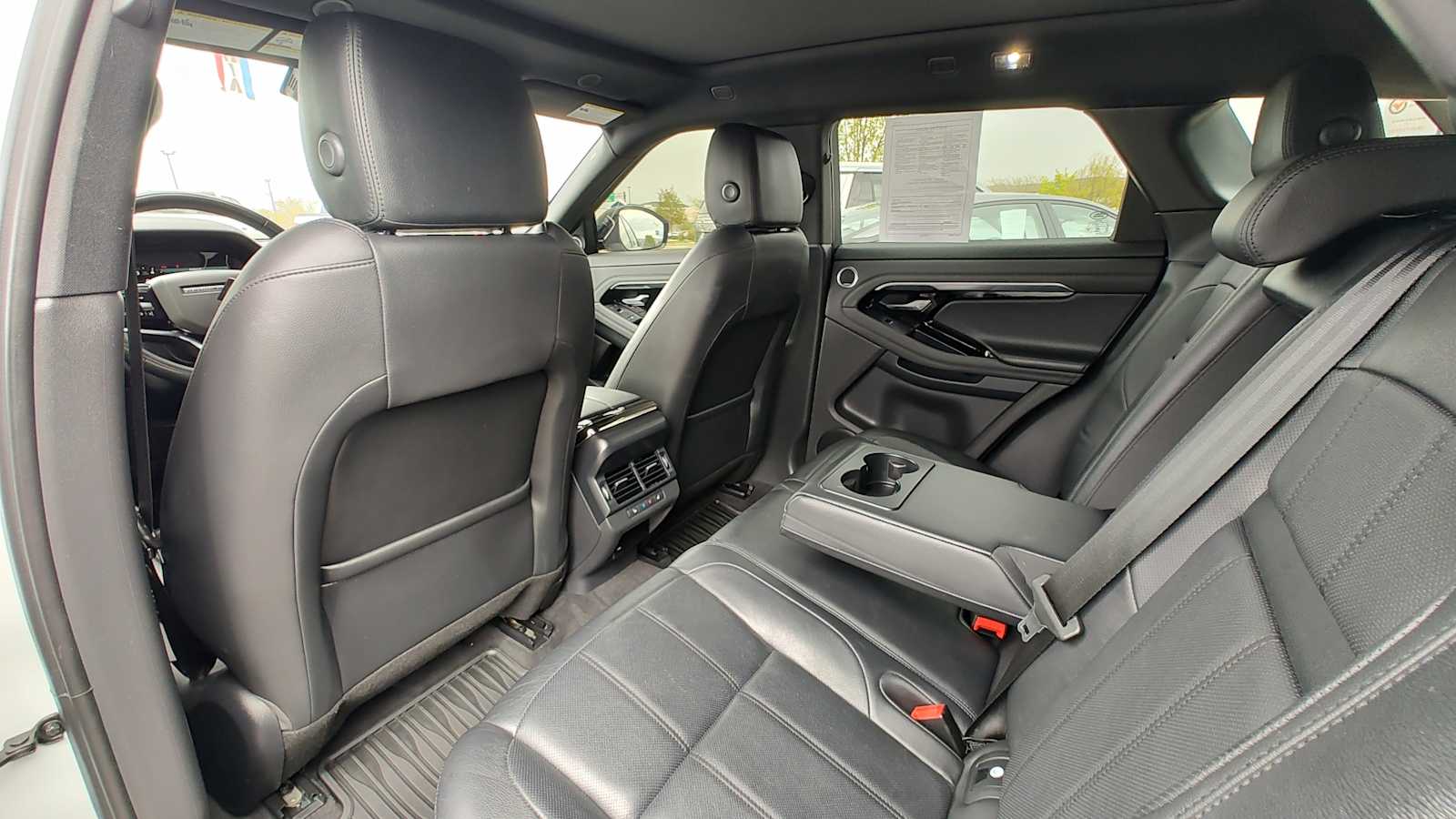 Thumbnail: 2022 Land Rover Range Rover Evoque - 12