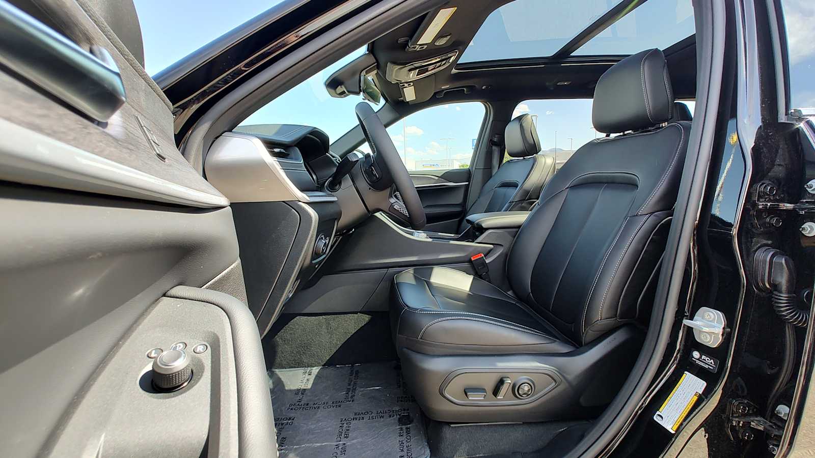 Thumbnail: 2025 Jeep Grand Cherokee - 11