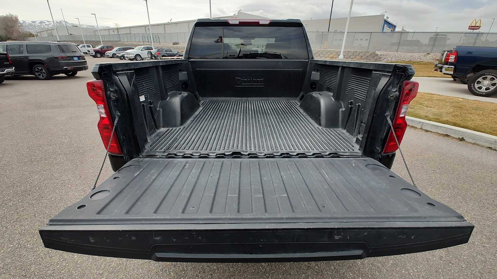 Thumbnail: 2025 Chevrolet Silverado 1500 - 19