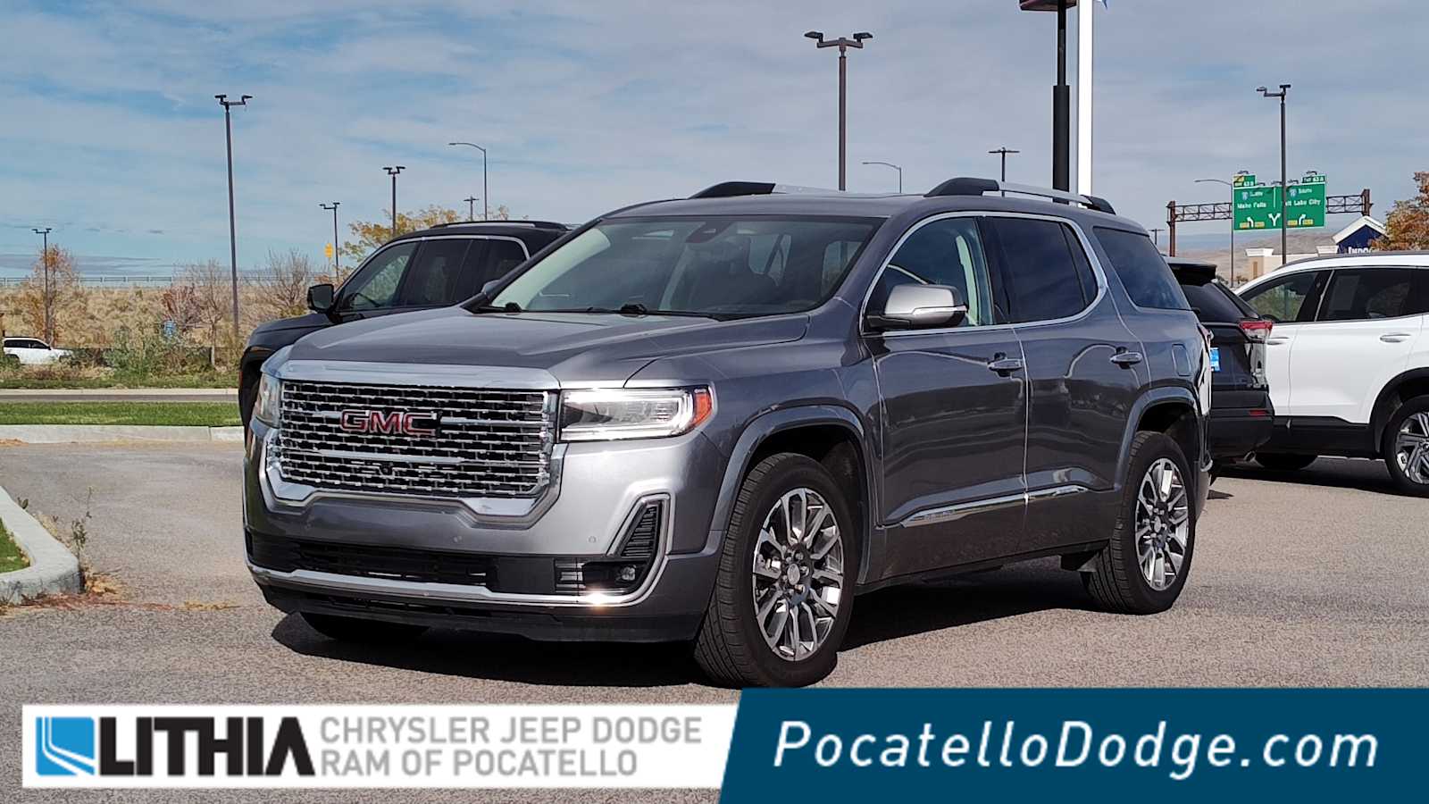 2021 GMC Acadia Denali's photo