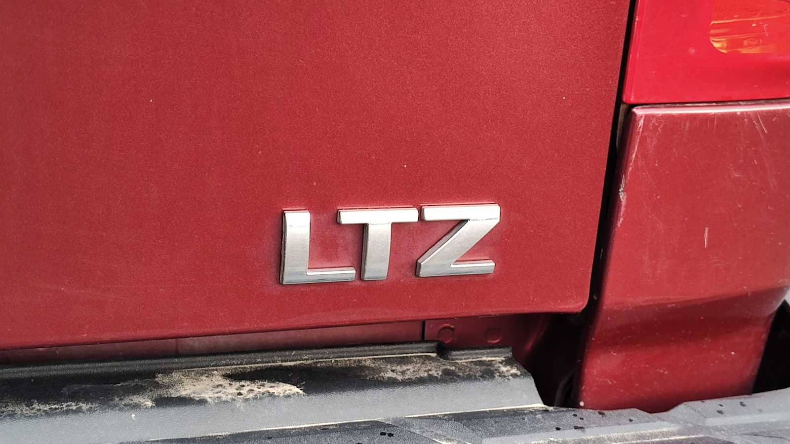 Thumbnail: 2009 Chevrolet Silverado 1500 - 23