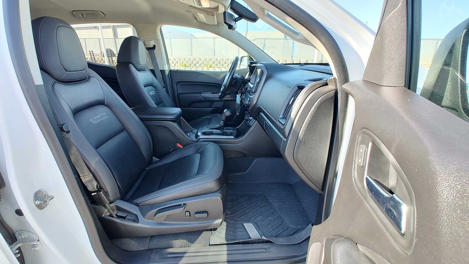 Thumbnail: 2019 GMC Canyon - 14