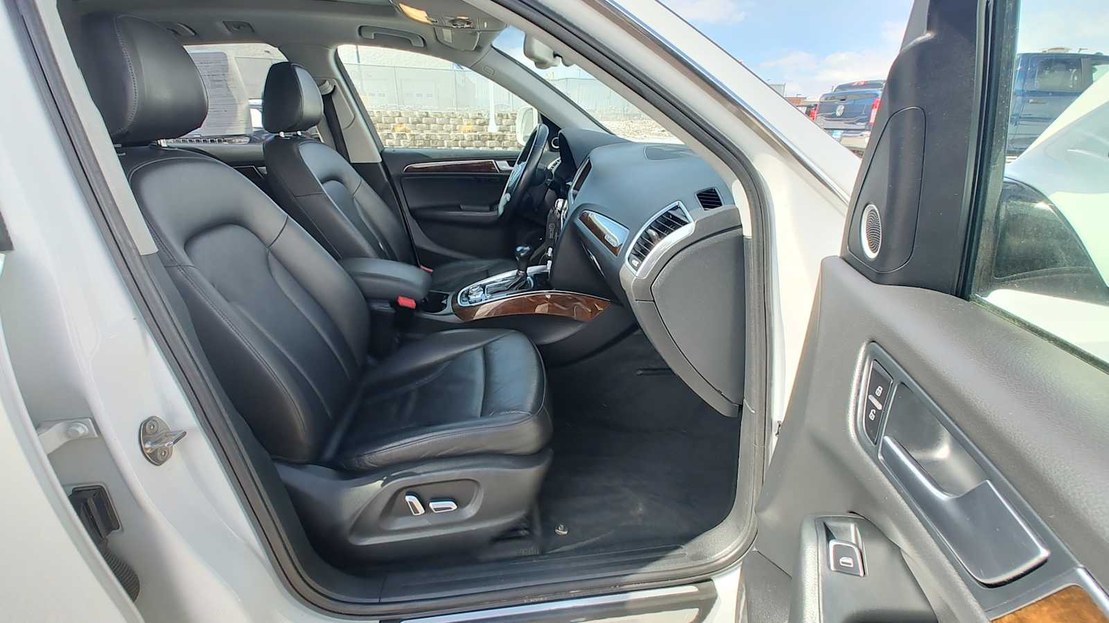 Thumbnail: 2015 Audi Q5 - 14