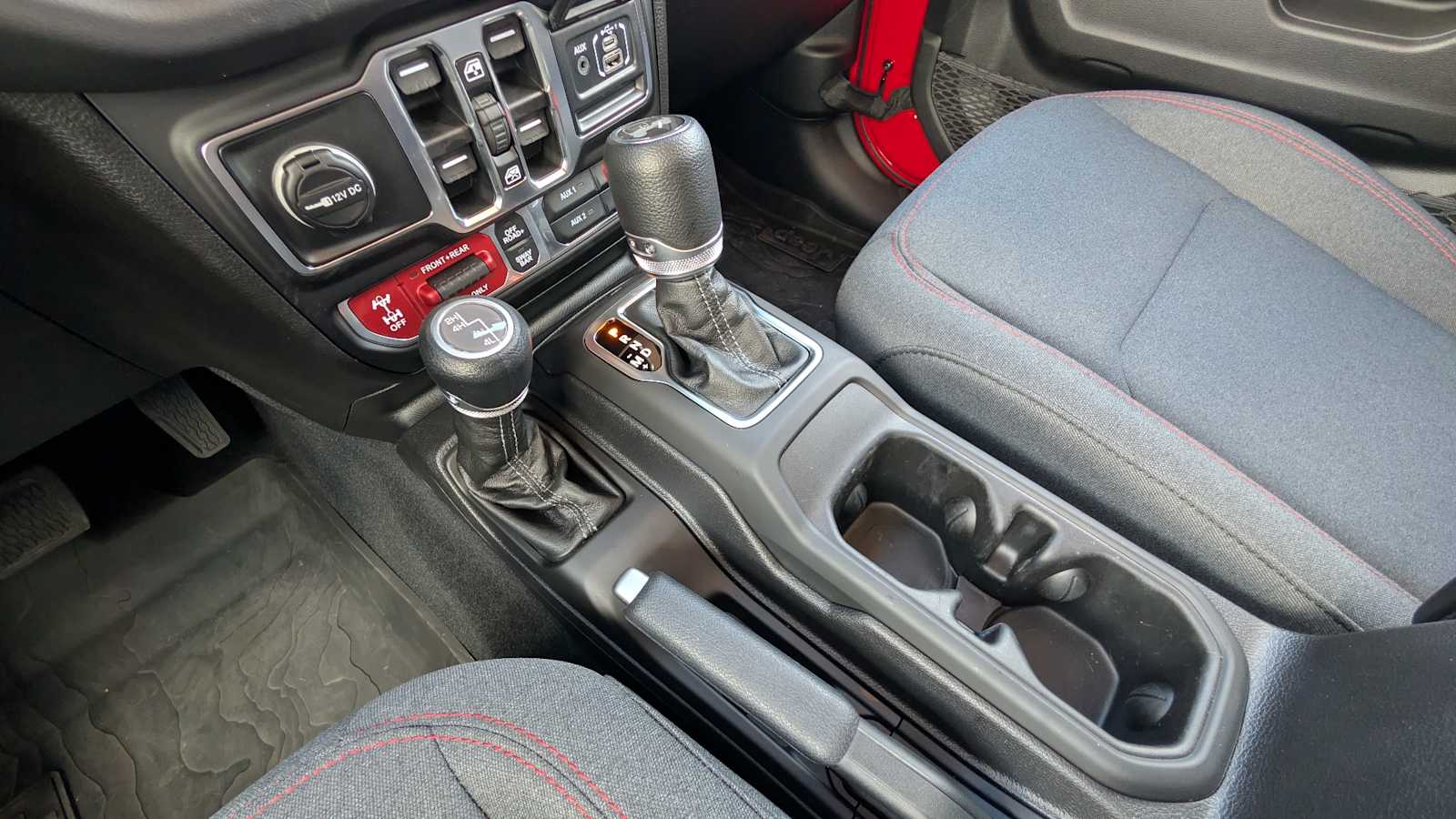 Thumbnail: 2026 Jeep Wrangler - 17