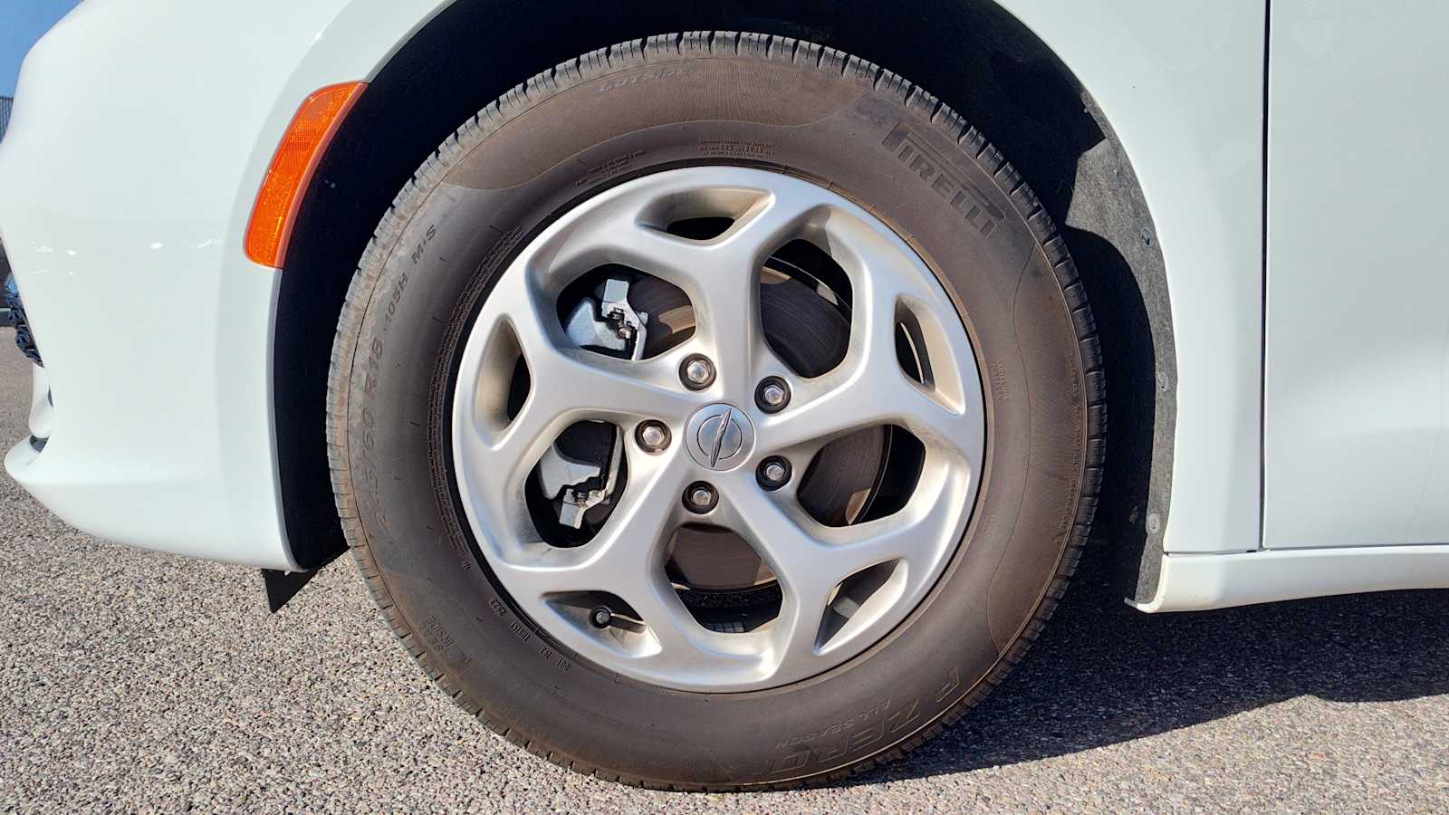 Thumbnail: 2024 Chrysler Pacifica - 8