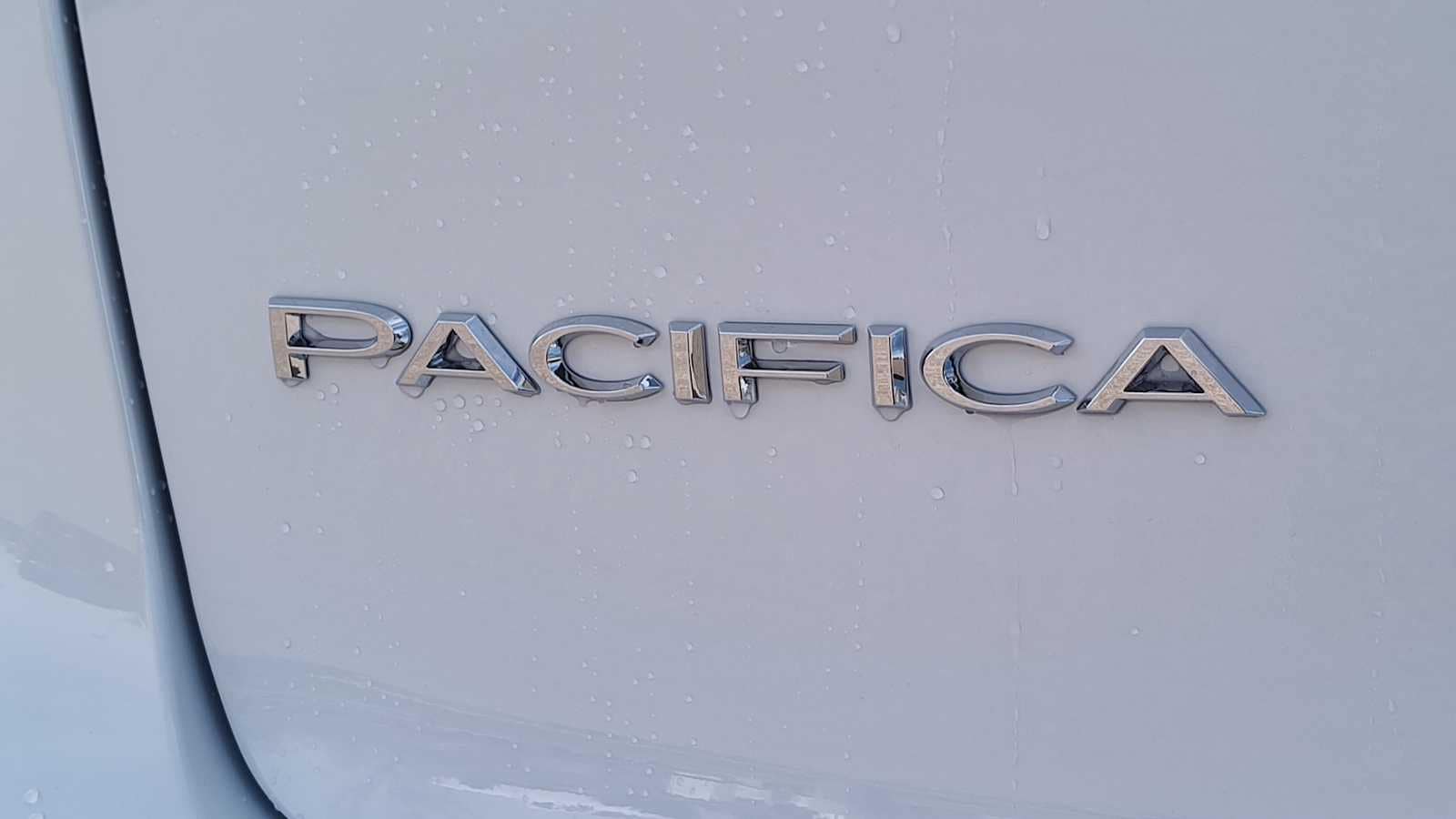 Thumbnail: 2026 Chrysler Pacifica - 7