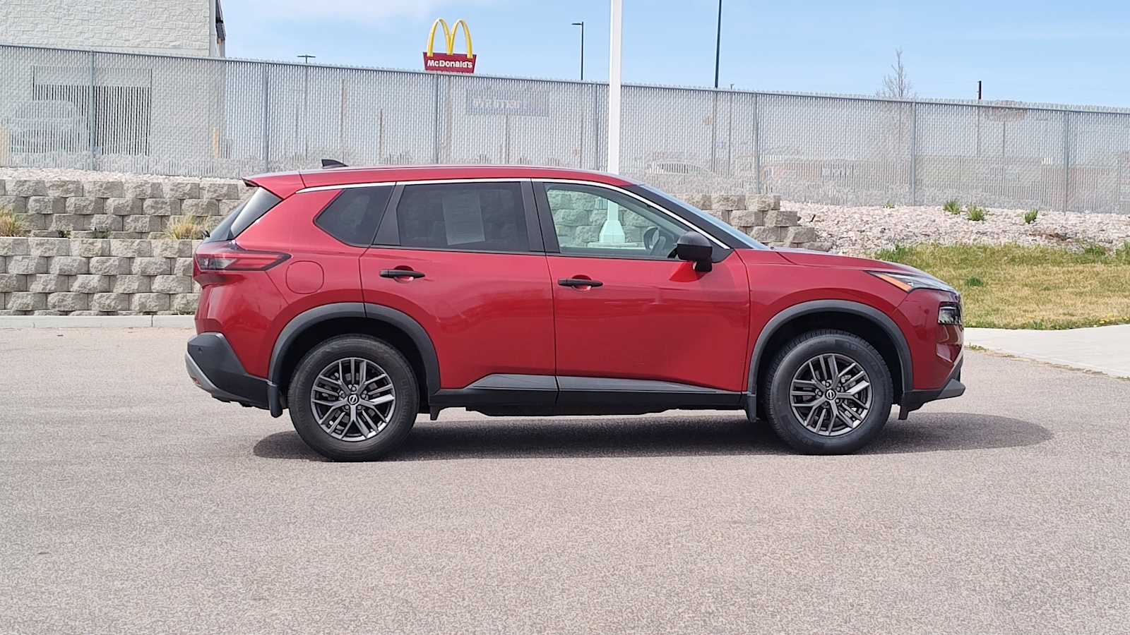 Thumbnail: 2023 Nissan Rogue - 23