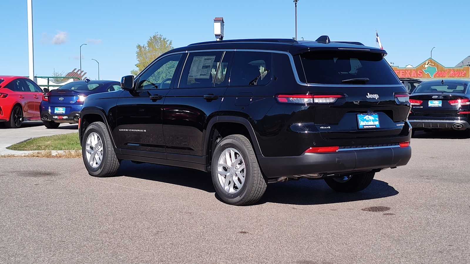 Thumbnail: 2025 Jeep Grand Cherokee - 4