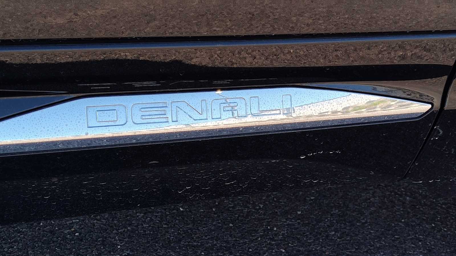 2021 Gmc Terrain Denali photo 2