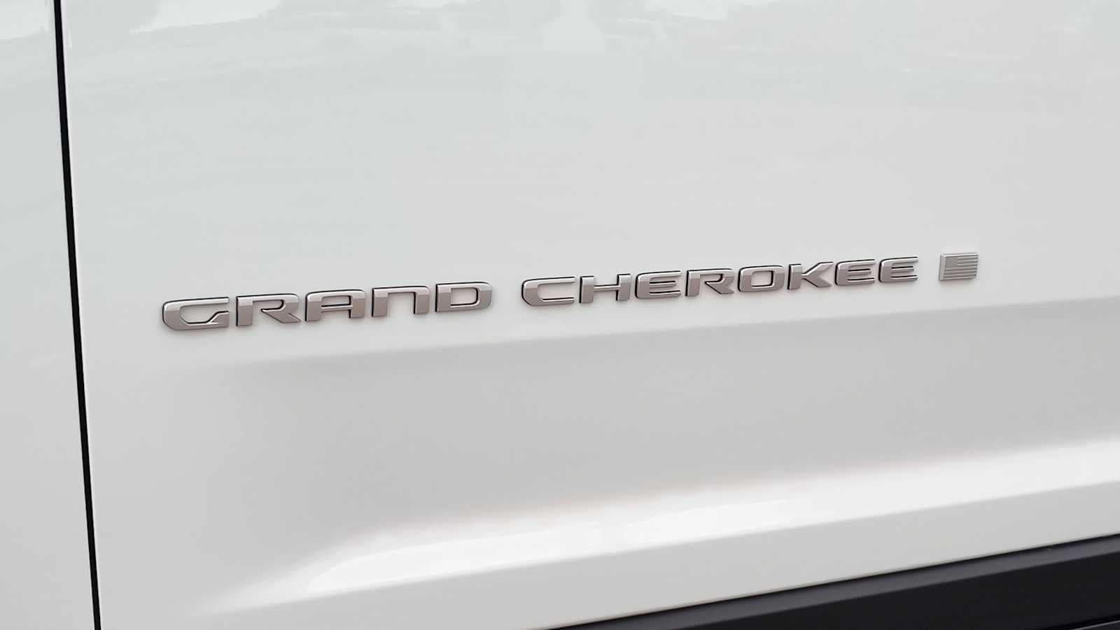 Thumbnail: 2025 Jeep Grand Cherokee - 7