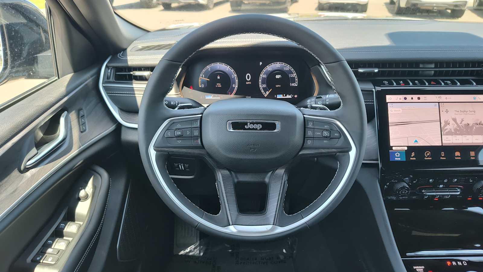 Thumbnail: 2025 Jeep Grand Cherokee - 15