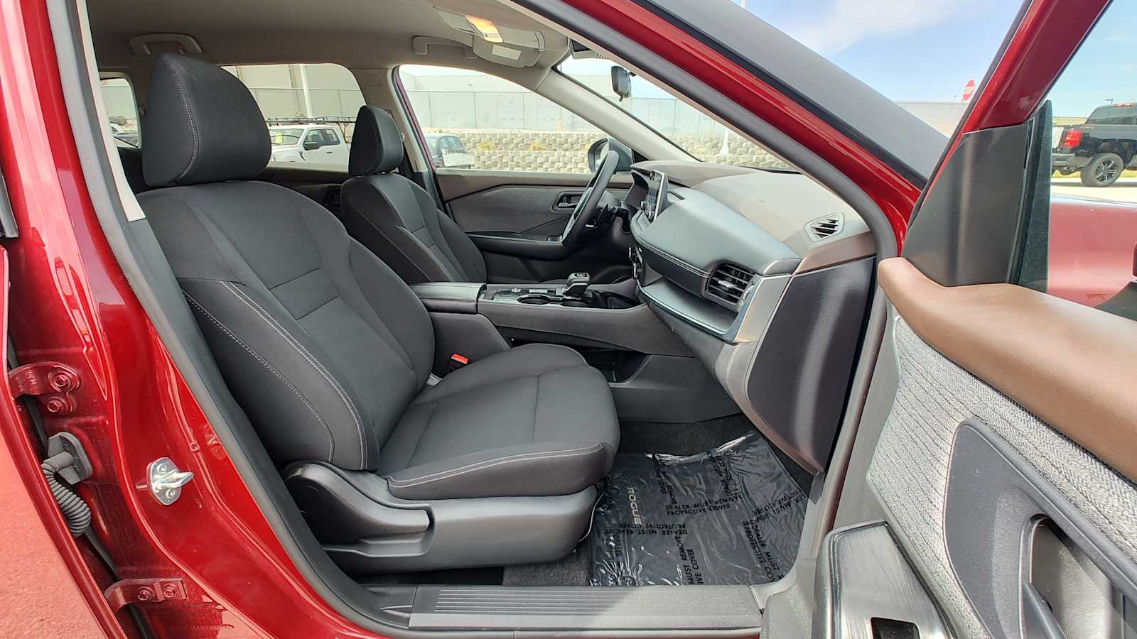 Thumbnail: 2023 Nissan Rogue - 14