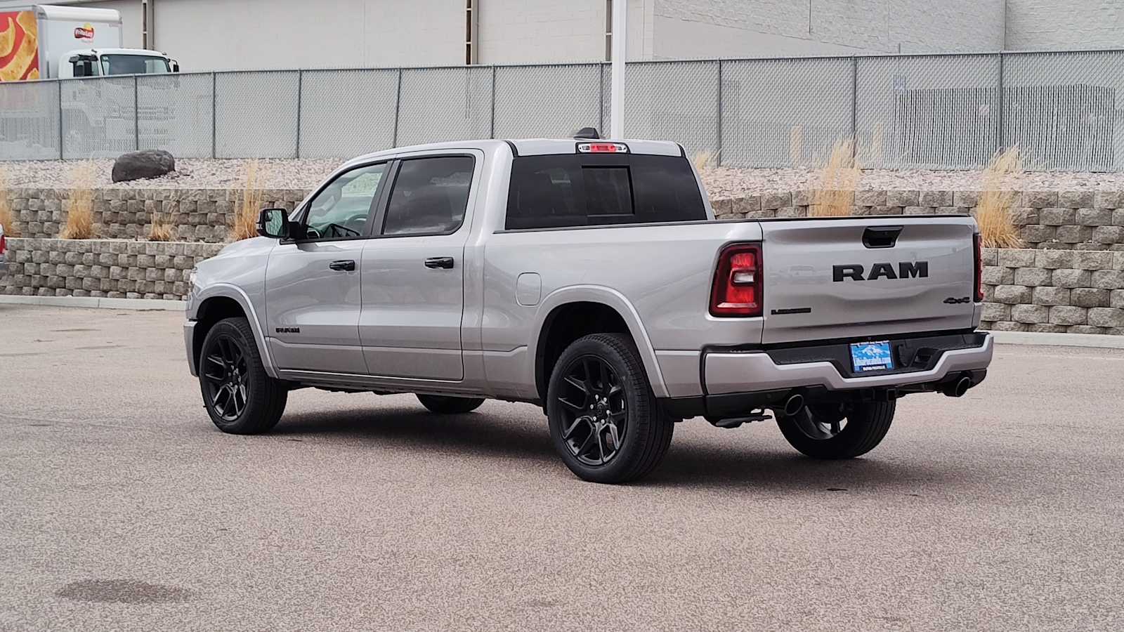 2025 Ram 1500 Laramie photo 4