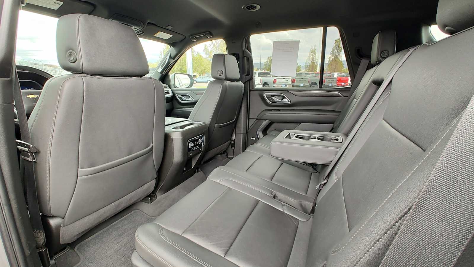 Thumbnail: 2023 Chevrolet Tahoe - 12