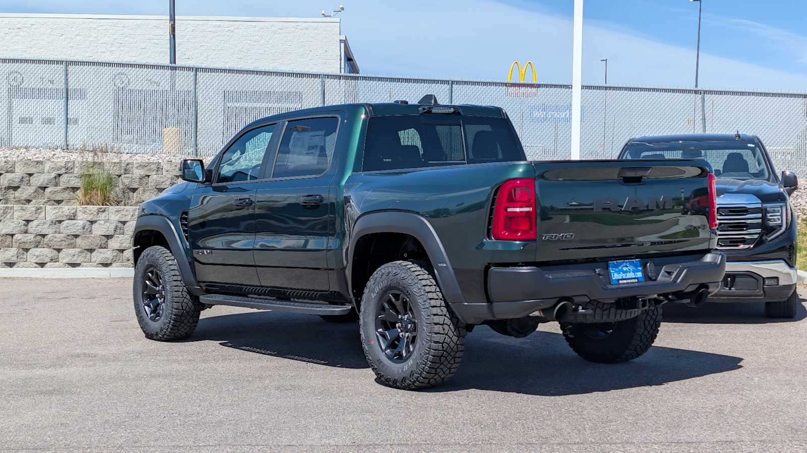 Thumbnail: 2026 RAM 1500 - 4