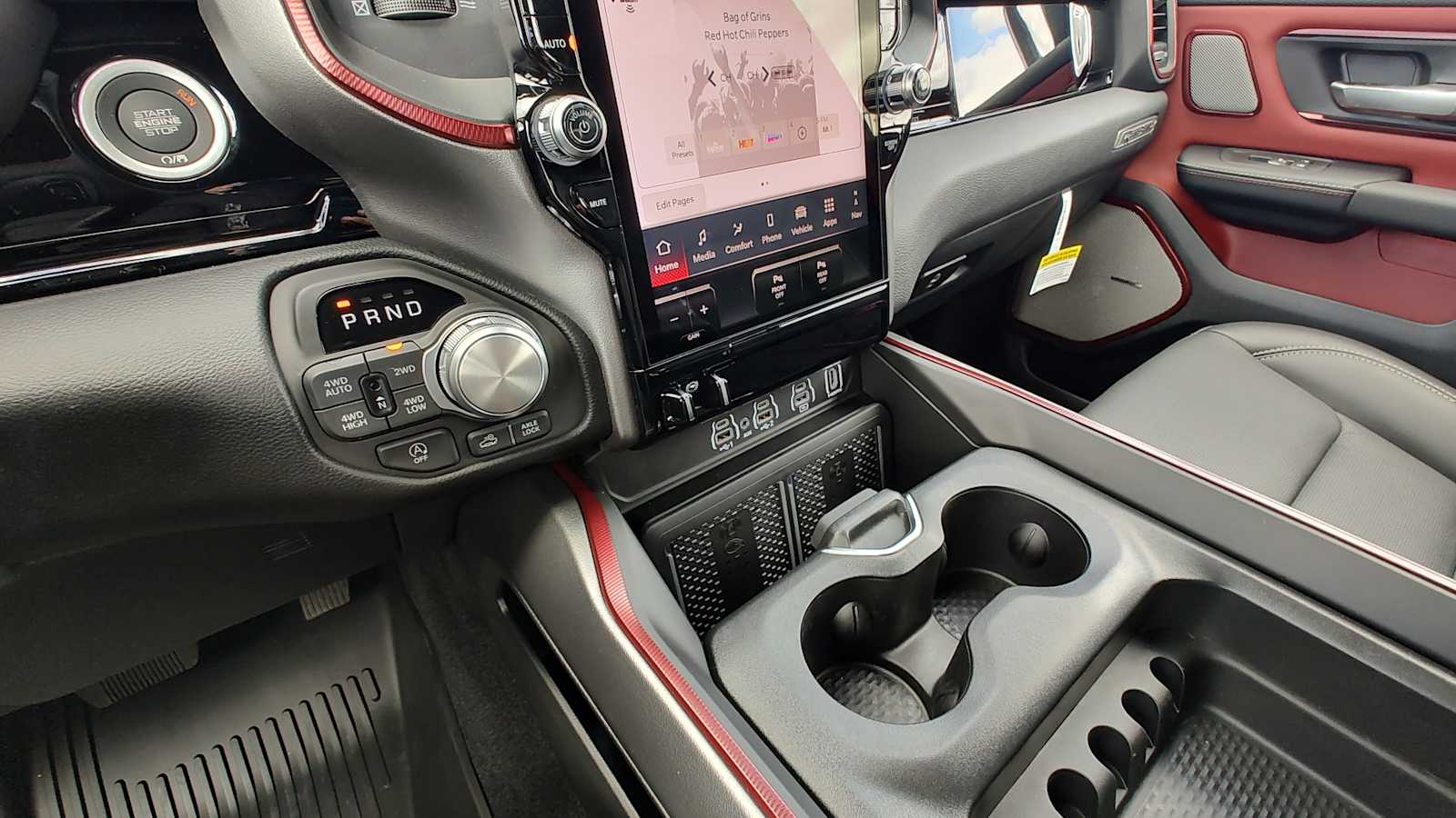 Thumbnail: 2026 RAM 1500 - 17